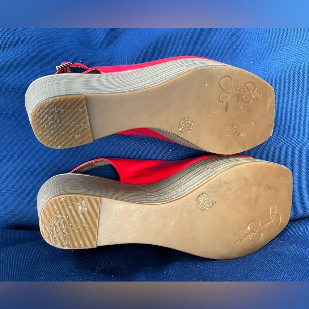 Jessica Simpson 5 1/2 Fushia Open Toe Wedges - Picture 7 of 7